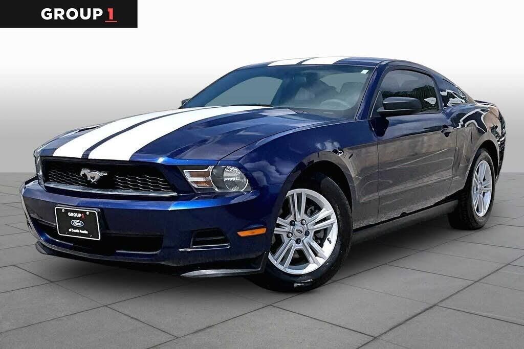 2012 Ford Mustang V6 — photo 1 of 1