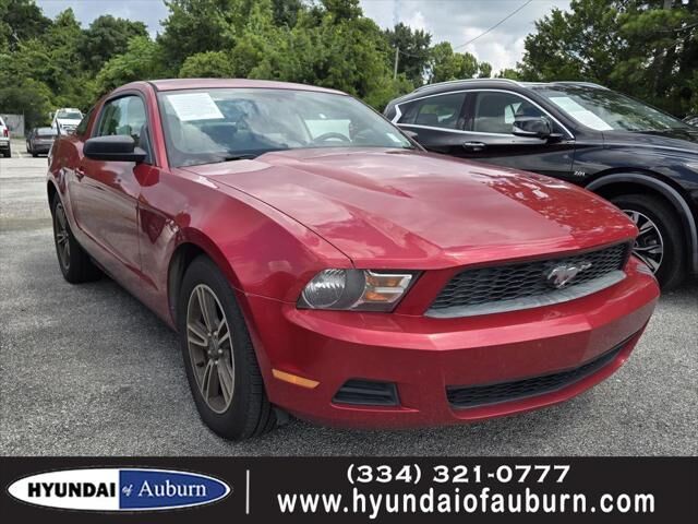 2011 Ford Mustang V6 Premium — photo 1 of 6