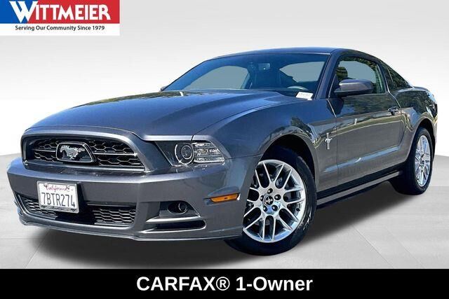2014 Ford Mustang V6 Premium — photo 1 of 26