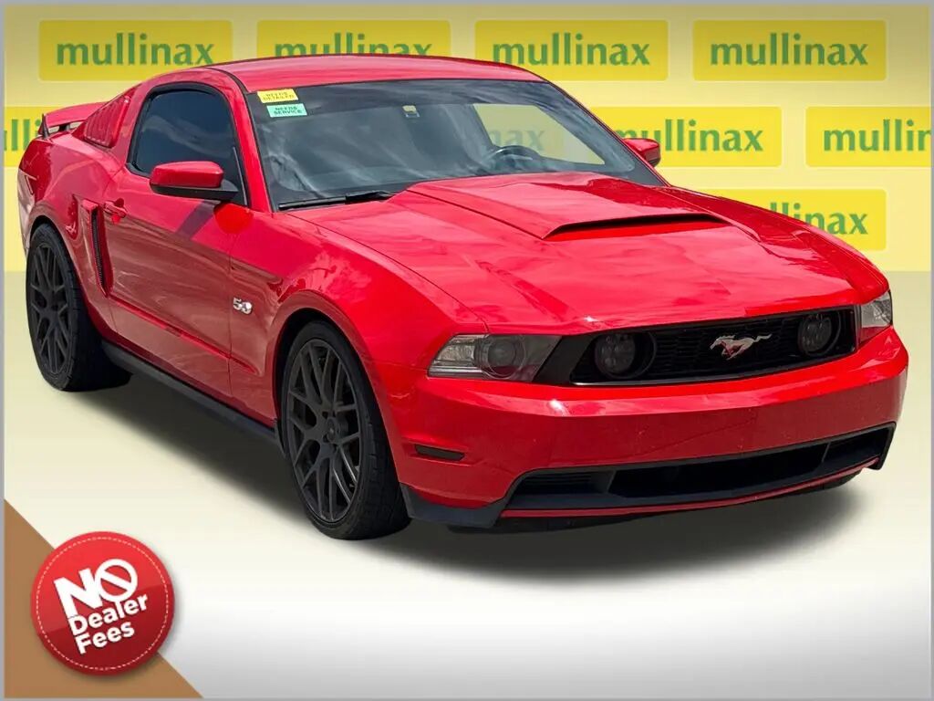 2012 Ford Mustang GT Premium — photo 1 of 10