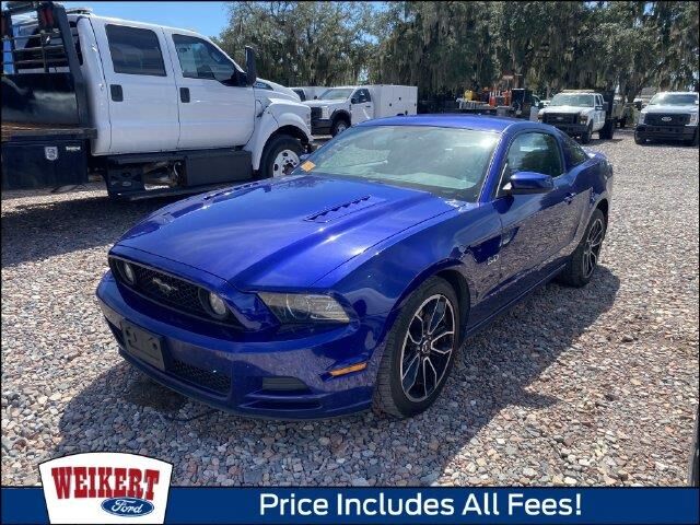 2013 Ford Mustang GT Premium — photo 1 of 5