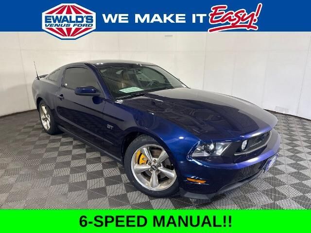 2010 Ford Mustang GT — photo 1 of 52