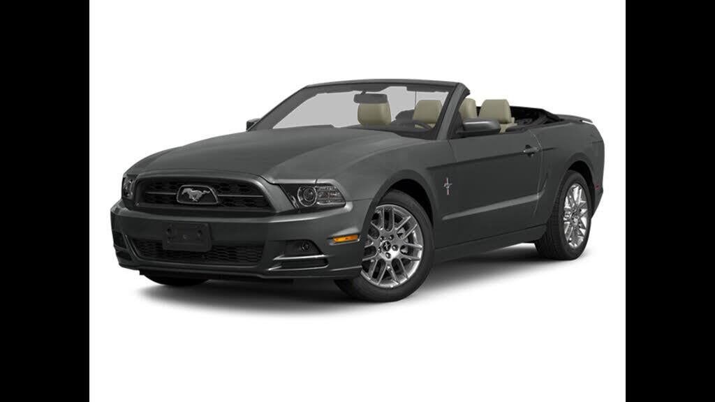 2014 Ford Mustang V6 — photo 1 of 11