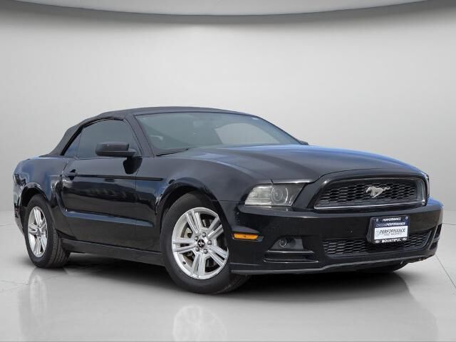 2014 Ford Mustang V6