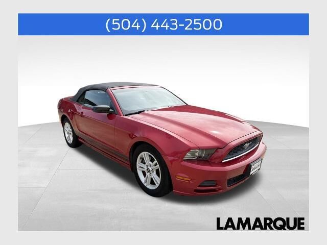 2013 Ford Mustang V6 — photo 1 of 13