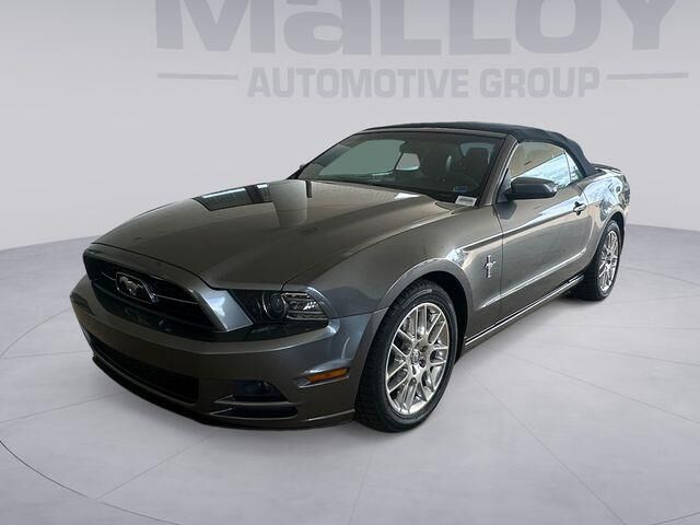 2013 Ford Mustang V6 Premium — photo 1 of 26