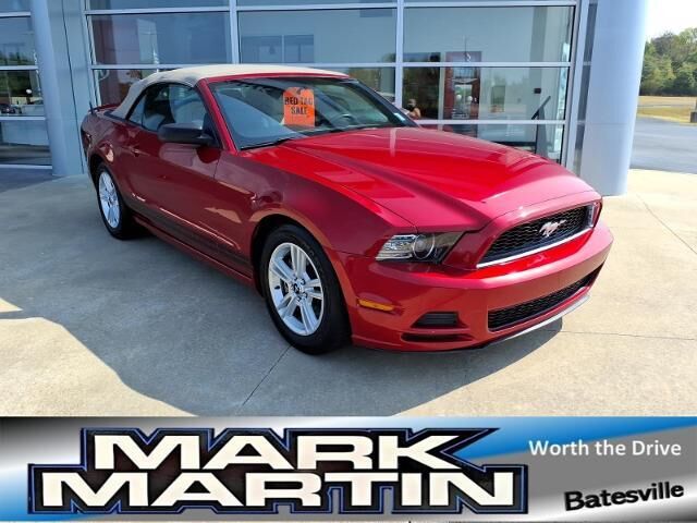 2013 Ford Mustang V6 — photo 1 of 26