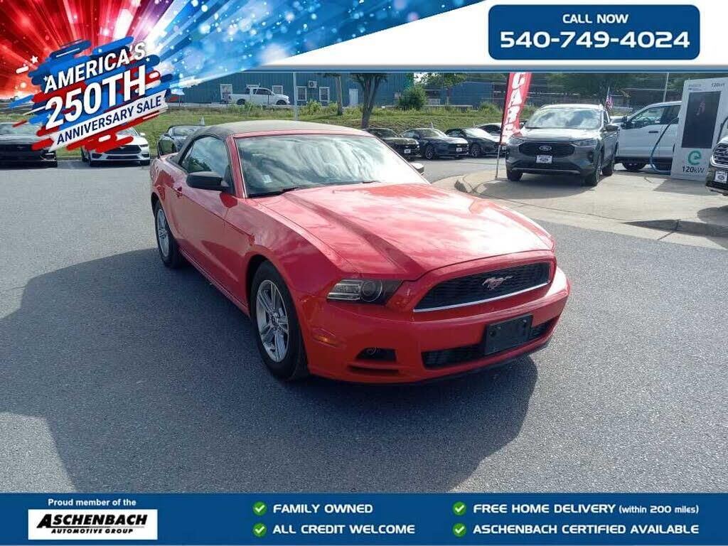 2014 Ford Mustang V6 — photo 1 of 15