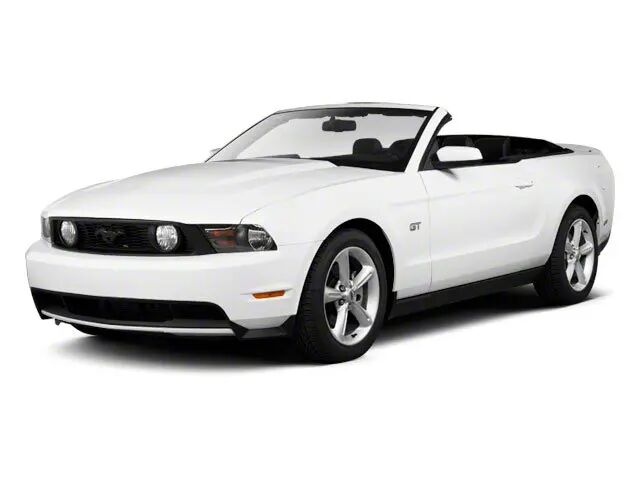 2010 Ford Mustang GT — photo 1 of 5