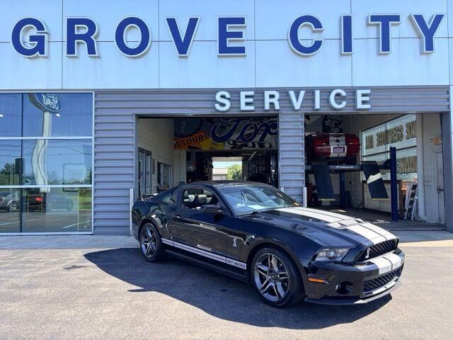 2011 Ford Shelby GT500 Base