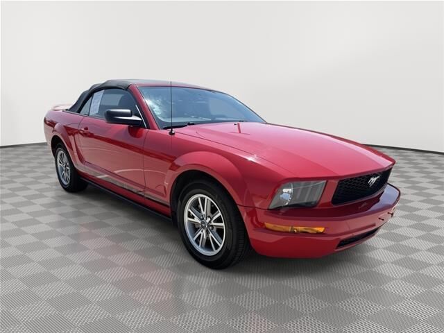 2005 Ford Mustang V6 Premium