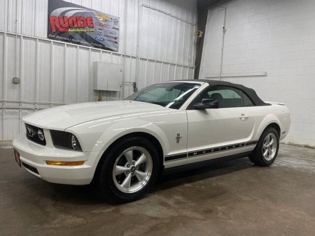 2007 Ford Mustang Base