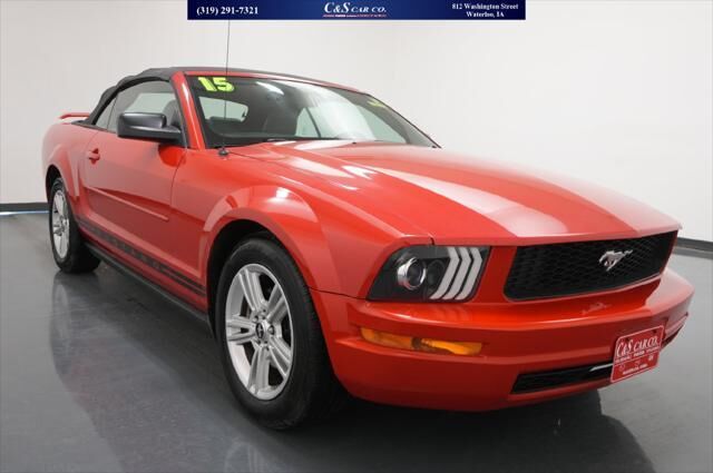 2005 Ford Mustang V6 Premium
