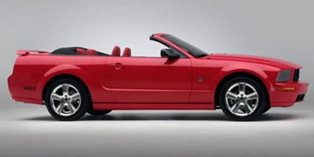 2007 Ford Mustang GT Deluxe