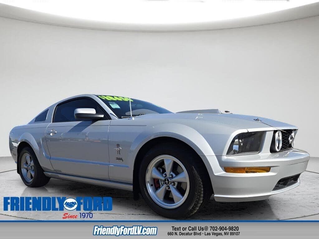 2008 Ford Mustang GT Deluxe — photo 1 of 1