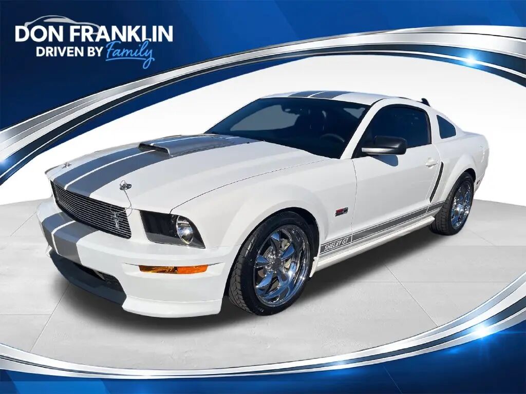 2007 Ford Mustang GT Deluxe — photo 1 of 13