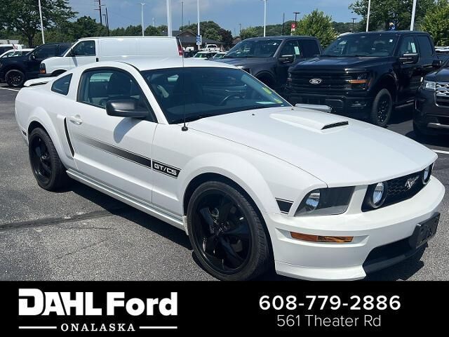 2007 Ford Mustang GT Premium — photo 1 of 13