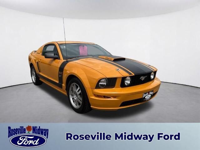 2007 Ford Mustang GT Deluxe — photo 1 of 25
