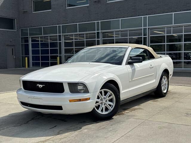 2008 Ford Mustang V6 Deluxe
