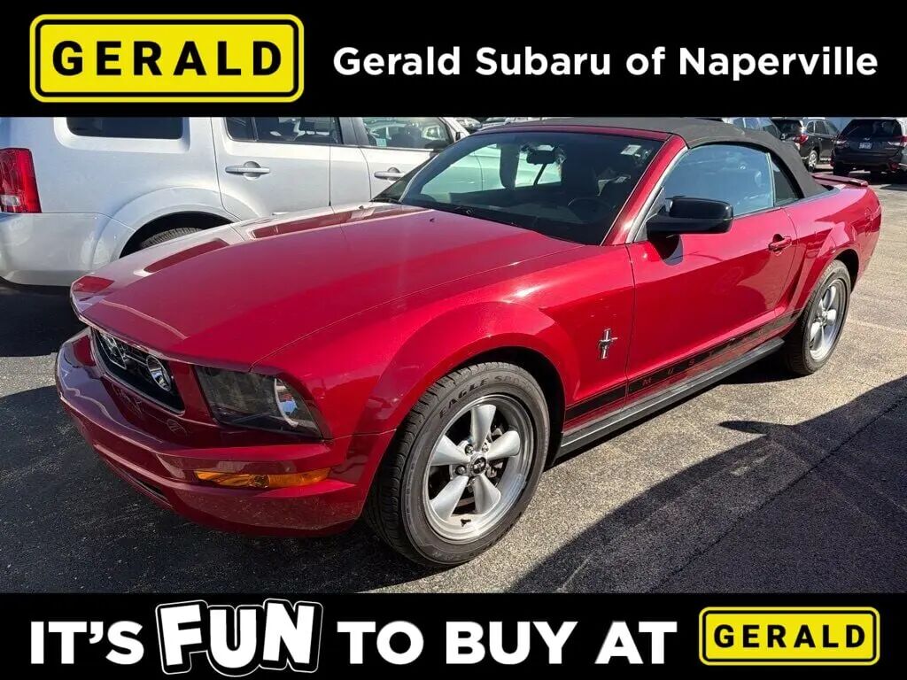 2008 Ford Mustang V6 Deluxe — photo 1 of 7