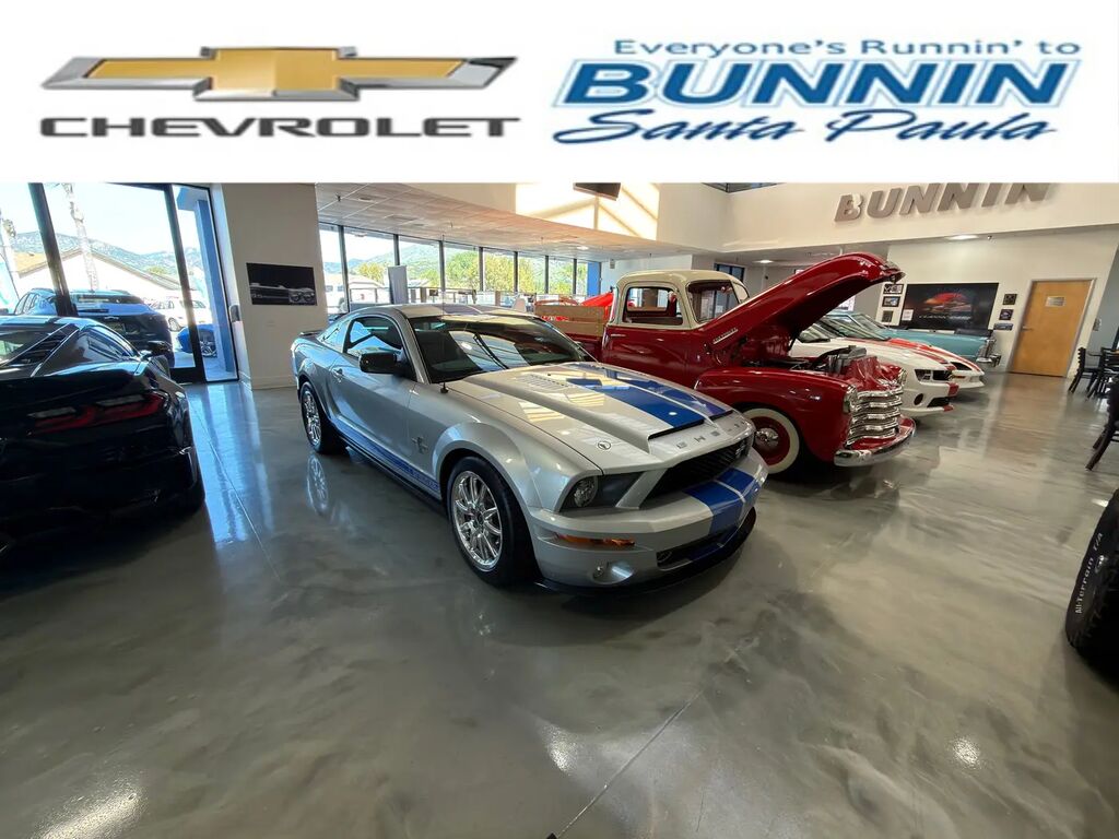 2009 Ford Shelby GT500 Base — photo 1 of 13