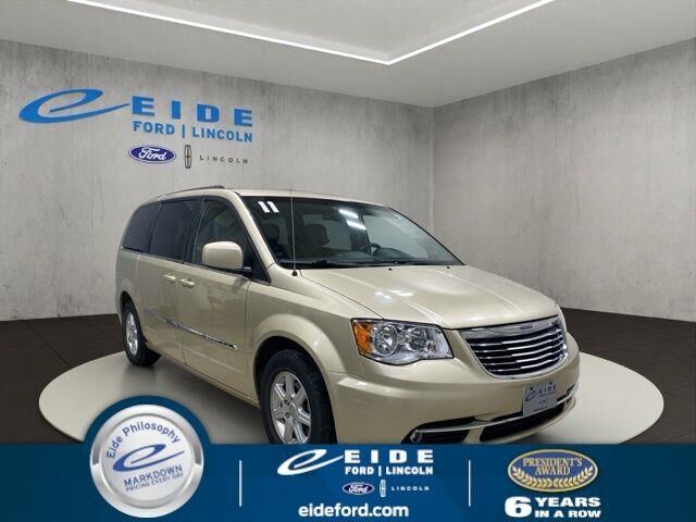 2011 Chrysler Town and Country Touring
