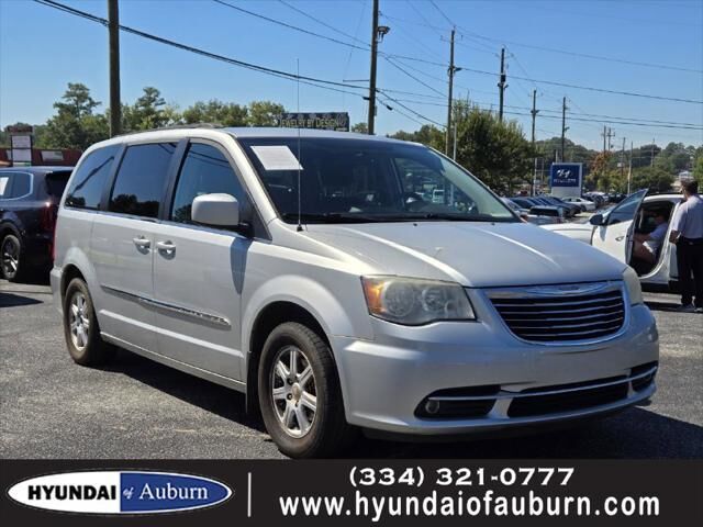 2011 Chrysler Town and Country Touring