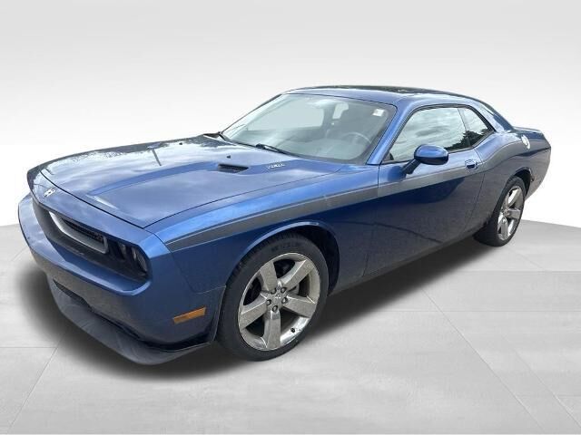 2009 Dodge Challenger R/T — photo 1 of 25