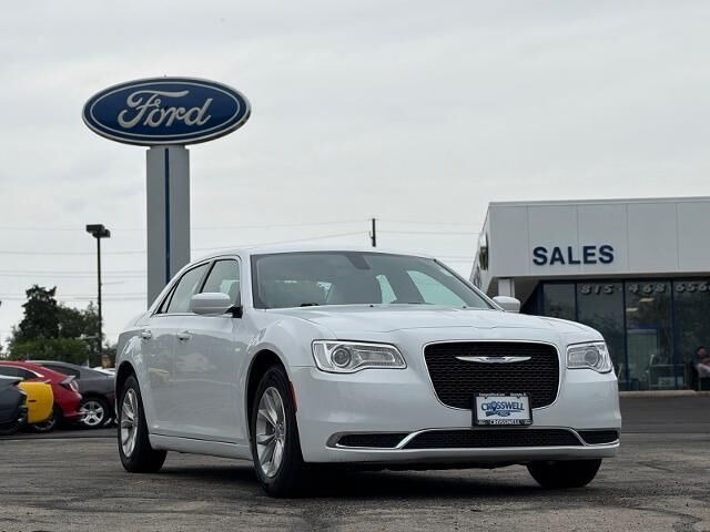 2023 Chrysler 300 Touring