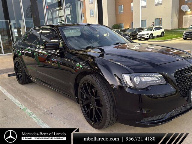 2023 Chrysler 300 Touring