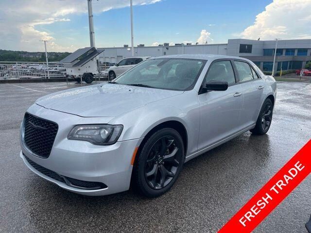 2023 Chrysler 300 Touring