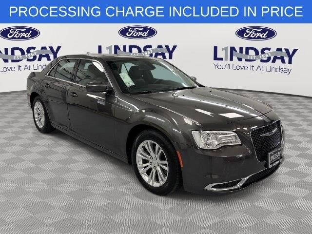 2020 Chrysler 300 Touring