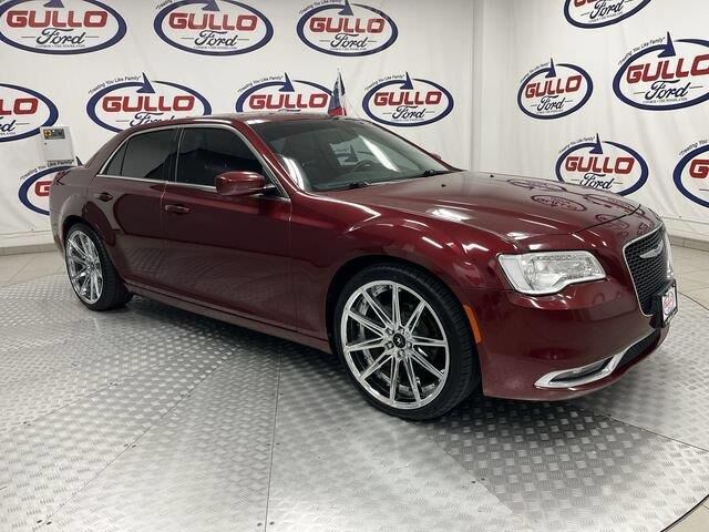 2018 Chrysler 300 Touring