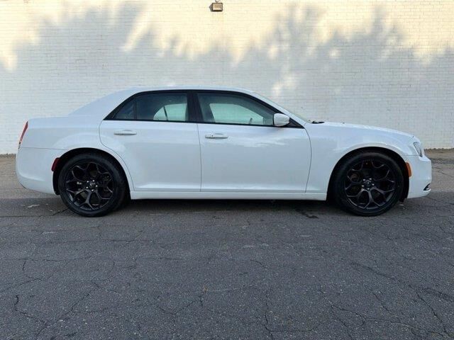2019 Chrysler 300 S