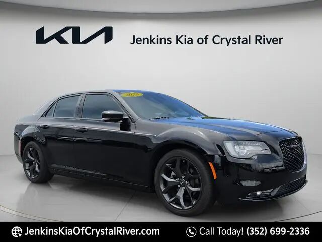 2023 Chrysler 300 S V6
