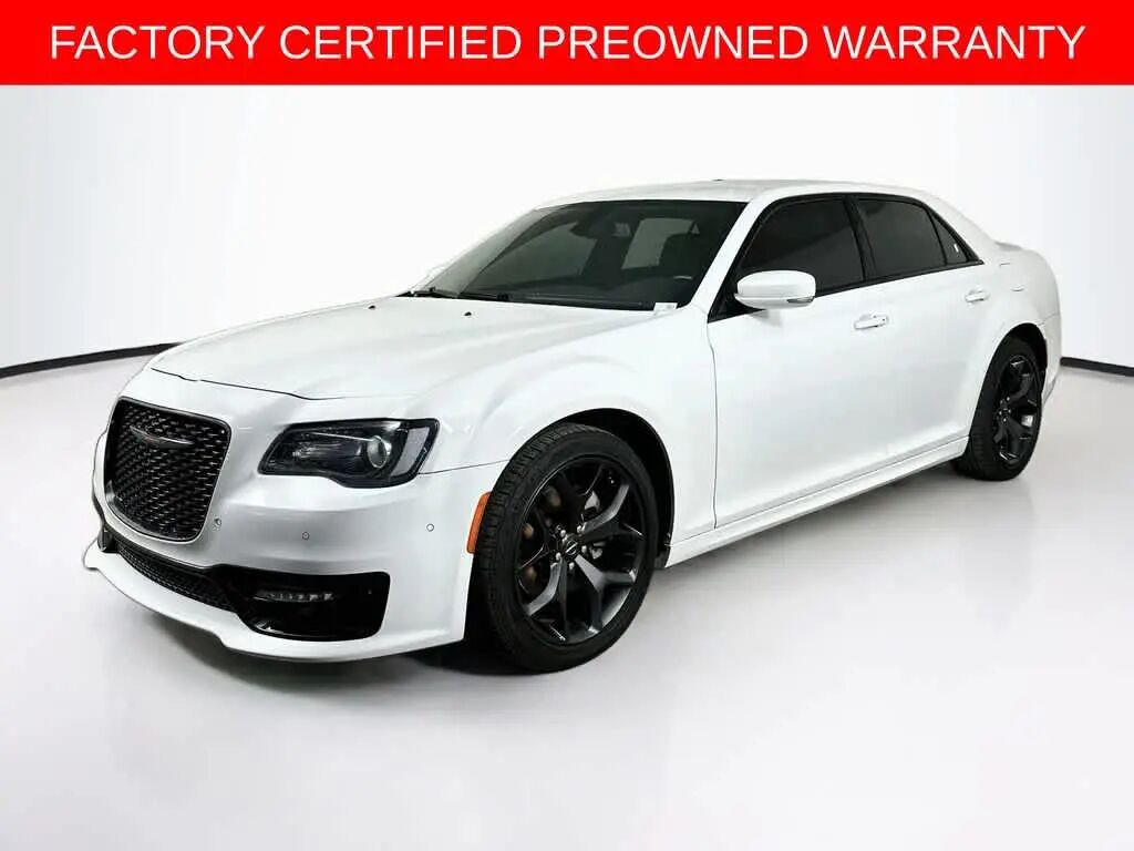 2021 Chrysler 300 S V8 — photo 1 of 13