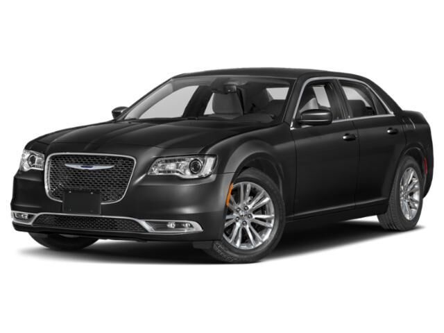 2021 Chrysler 300 S V8 — photo 1 of 13