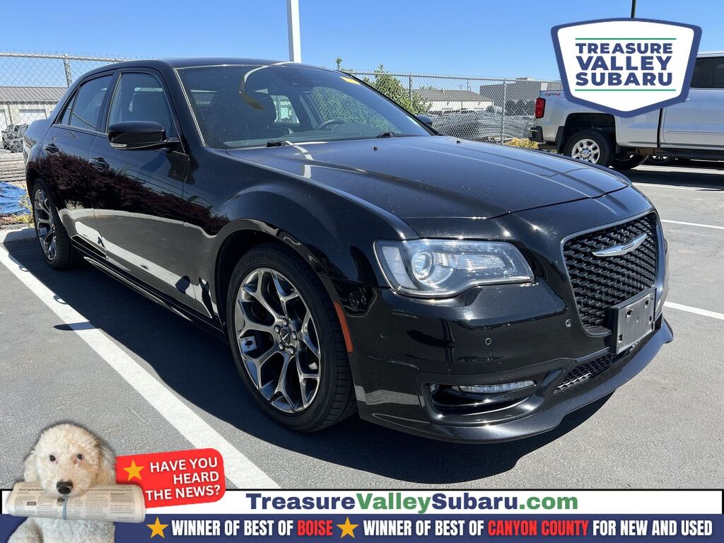 2018 Chrysler 300 S — photo 1 of 3