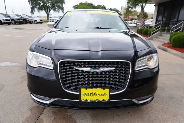 2016 Chrysler 300 C