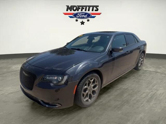 2017 Chrysler 300 S — photo 1 of 13