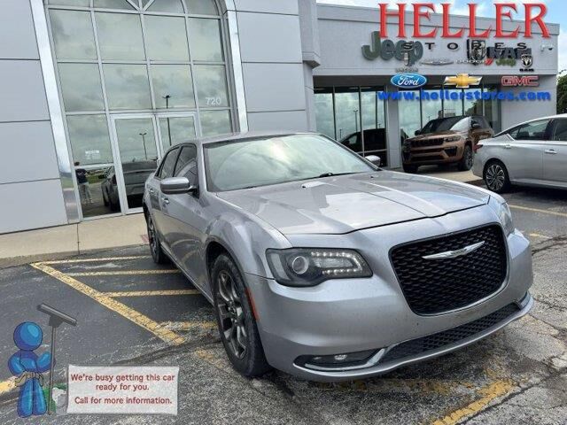 2016 Chrysler 300 S