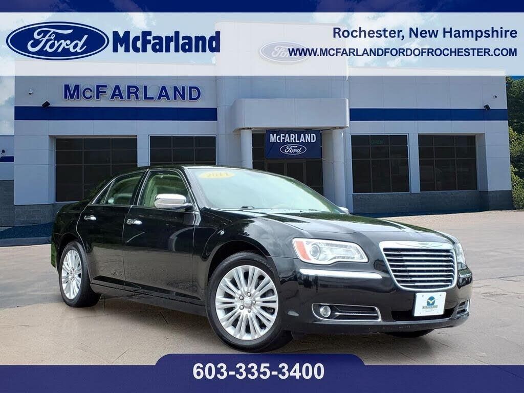 2014 Chrysler 300 C — photo 1 of 26