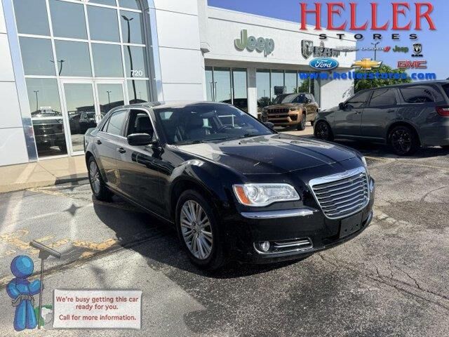 2014 Chrysler 300 Base — photo 1 of 3