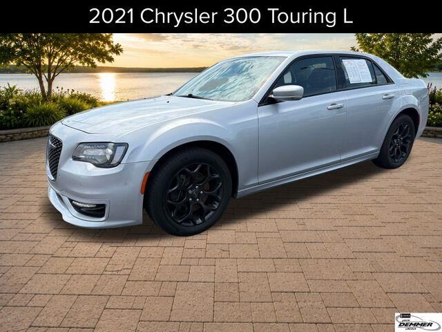 2021 Chrysler 300 Touring