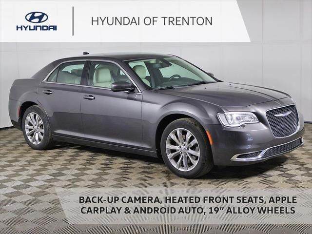 2018 Chrysler 300 Touring L
