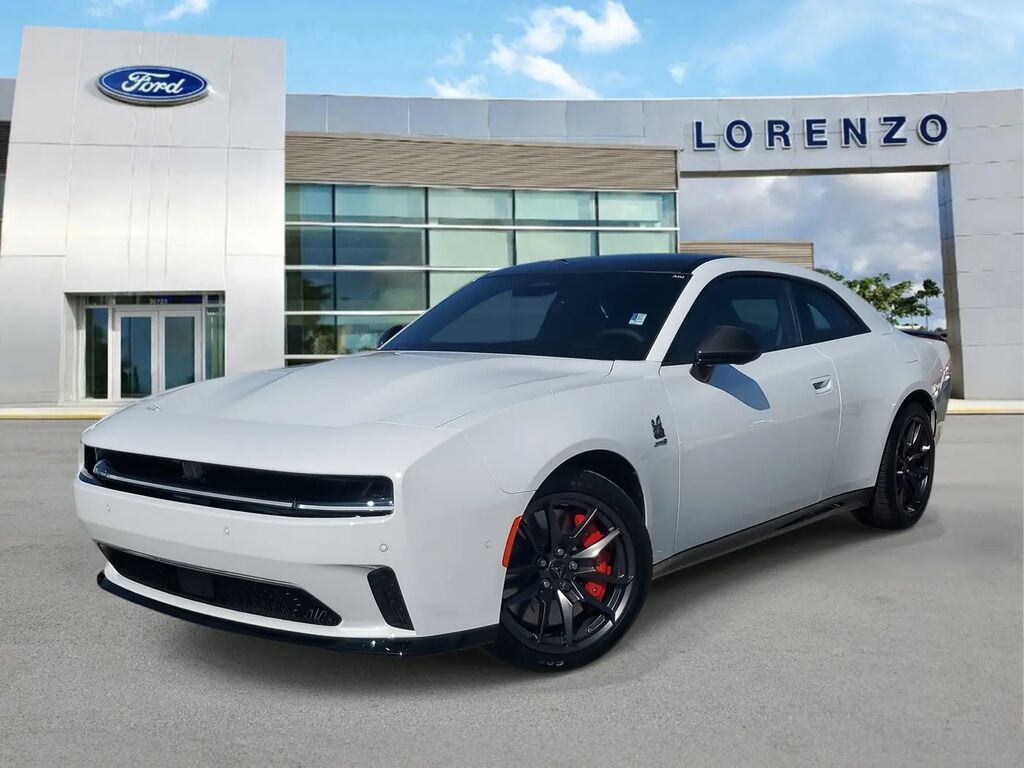 2024 Dodge Charger Daytona Scat Pack — photo 1 of 14