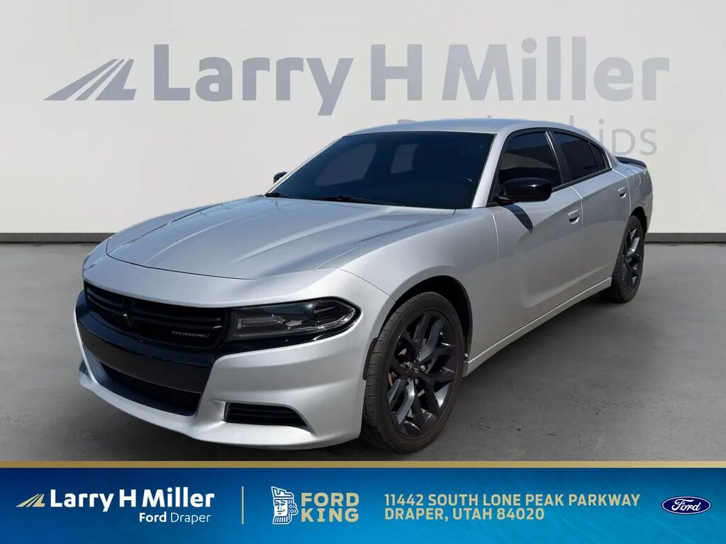 2021 Dodge Charger SXT — photo 1 of 39