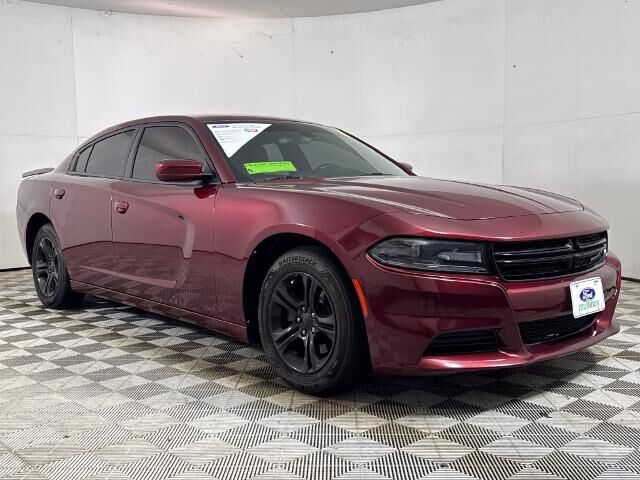 2019 Dodge Charger SXT — photo 1 of 13
