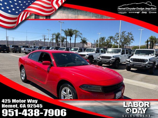 2022 Dodge Charger SXT — photo 1 of 2