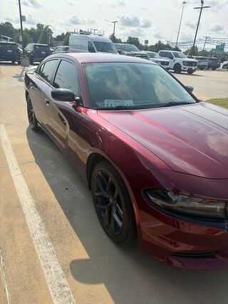 2019 Dodge Charger SXT — photo 1 of 1